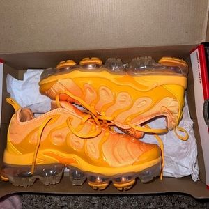 Vapormax plus